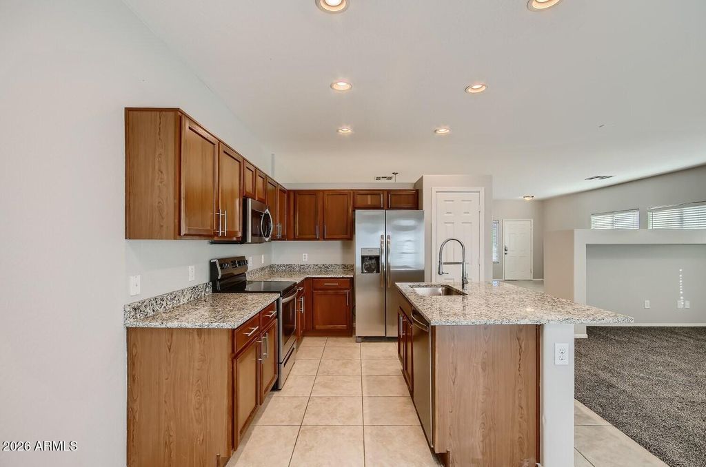 797 W AGRARIAN HILLS Drive, San Tan Valley, AZ 85143 — photo 5