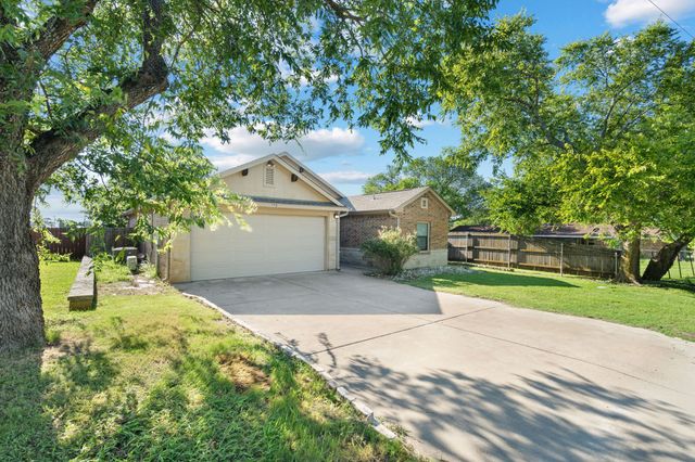 405 Magnolia Street, Hico, TX 76457