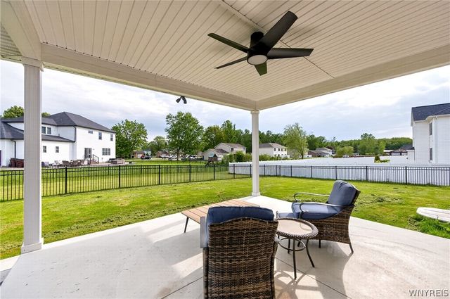 4 Wentworth Drive, Orchard Park, NY 14127