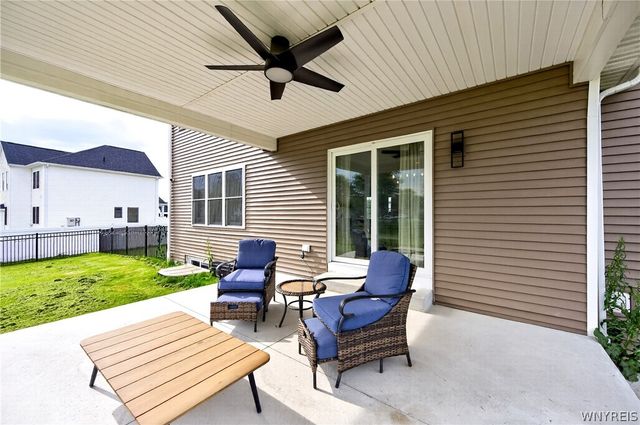 4 Wentworth Drive, Orchard Park, NY 14127