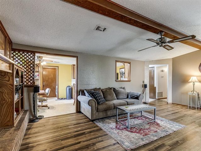 8401 Bellmon Avenue, Oklahoma City, OK 73149