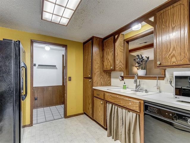 8401 Bellmon Avenue, Oklahoma City, OK 73149