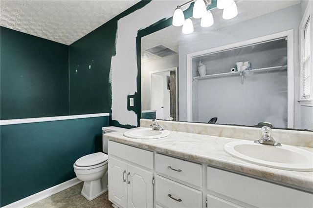 211 Powder Mill Drive, Dallas, GA 30157