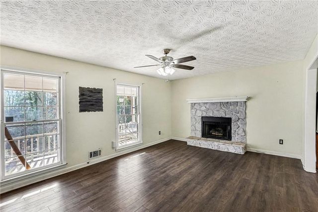 211 Powder Mill Drive, Dallas, GA 30157