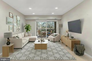 5833 COVE LANDING RD #304, Burke, VA 22015