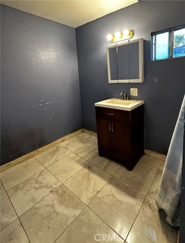 8995 Alexander Avenue, South Gate, CA 90280