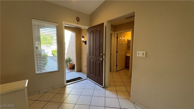 2202 Spring Water Drive, Las Vegas, NV 89134