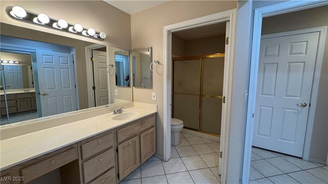 2202 Spring Water Drive, Las Vegas, NV 89134