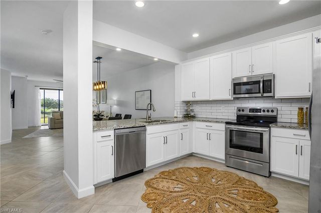14033 Pine Lodge LN, Fort Myers, FL 33913