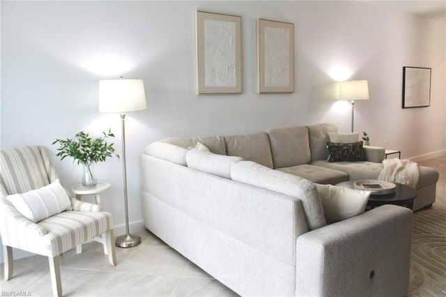 14033 Pine Lodge LN, Fort Myers, FL 33913