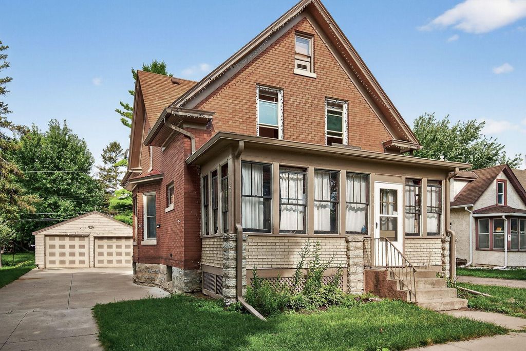 319 Webster Street, Saint Paul, MN 55102