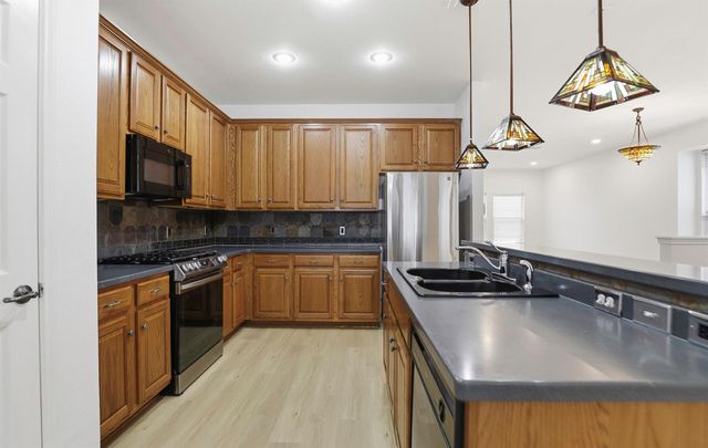 814 Bogart RD, Cedar Park, TX 78613