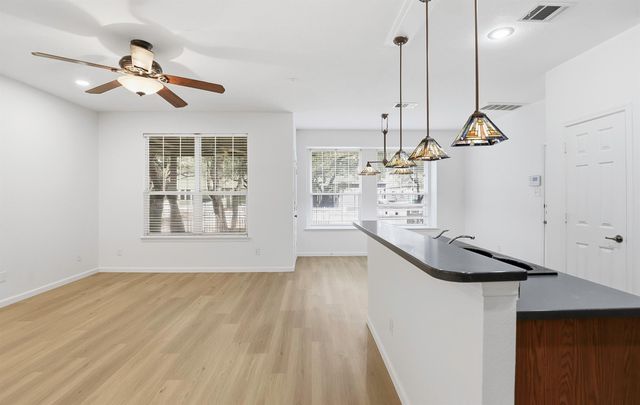 814 Bogart RD, Cedar Park, TX 78613