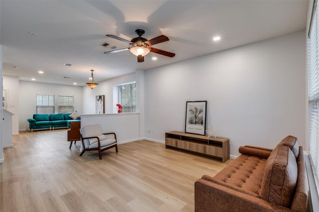 814 Bogart RD, Cedar Park, TX 78613