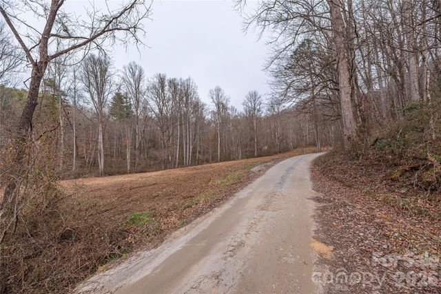 00 Carver Mountain Valley, Sylva, NC 28779