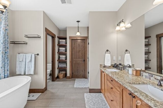 4220 121st Drive NE, Lake Stevens, WA 98258
