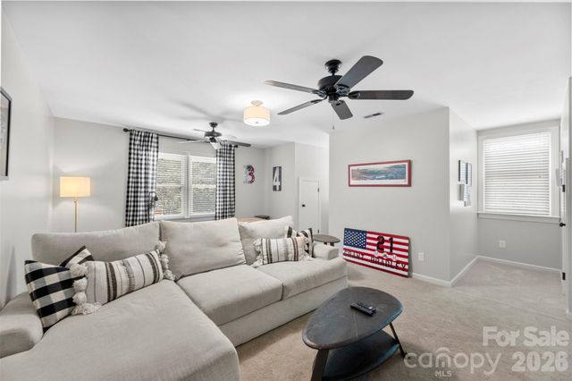 5061 Kentwood Drive, Gastonia, NC 28056