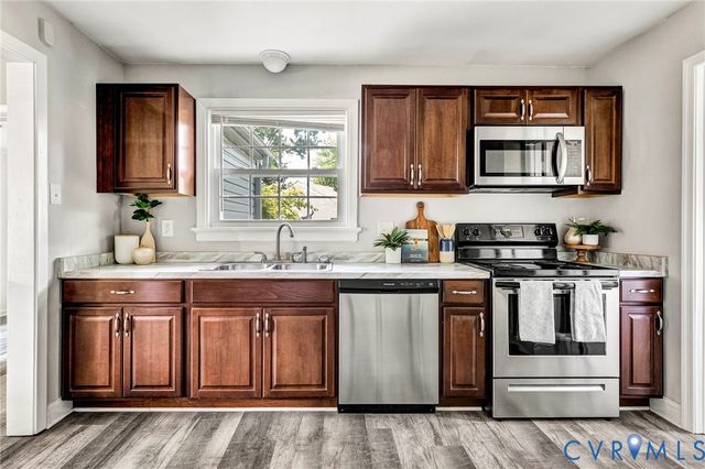 2807 Rothland Dr, Henrico, VA 23294