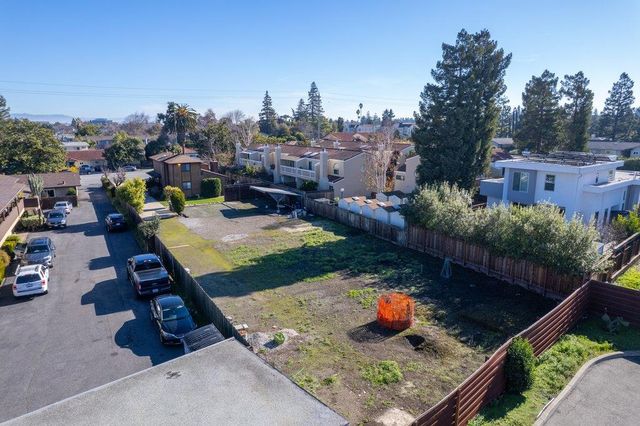 888 N Rengstorff Avenue, Mountain View, CA 94043