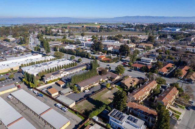 888 N Rengstorff Avenue, Mountain View, CA 94043