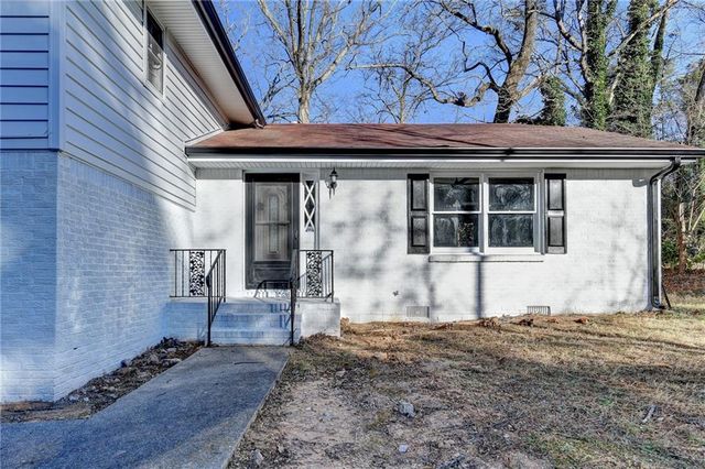 491 Allana Court, Stone Mountain, GA 30087