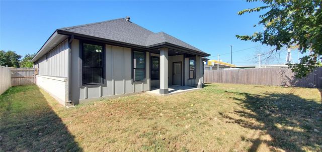 2102 N O Connor Road, Irving, TX 75061