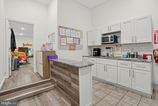 5221 WALNUT ST, Philadelphia, PA 19139