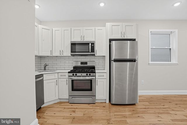 5221 WALNUT ST, Philadelphia, PA 19139