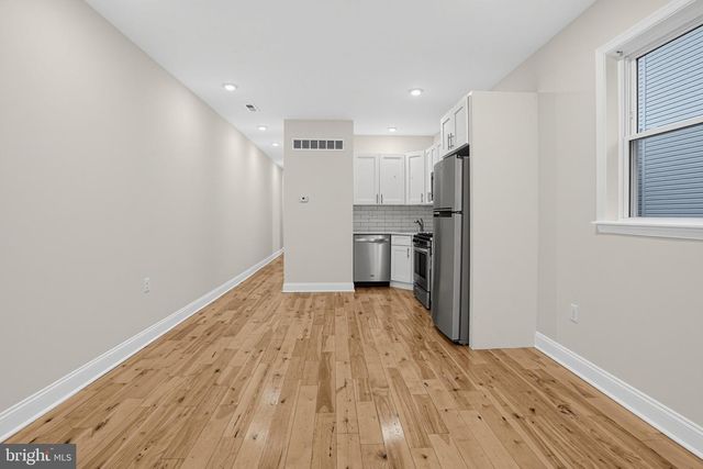5221 WALNUT ST, Philadelphia, PA 19139
