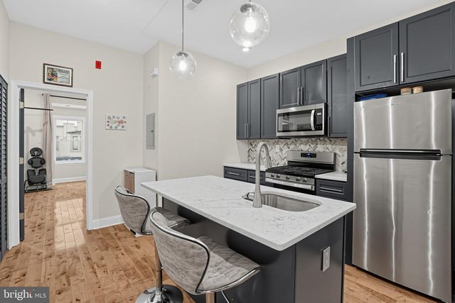 5221 WALNUT ST, Philadelphia, PA 19139