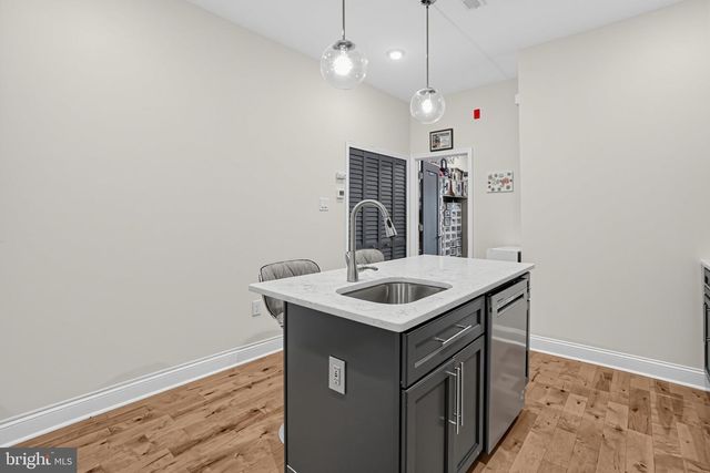 5221 WALNUT ST, Philadelphia, PA 19139