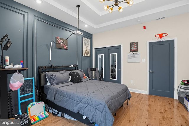 5221 WALNUT ST, Philadelphia, PA 19139