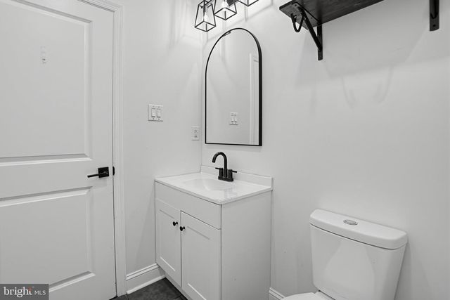 5221 WALNUT ST, Philadelphia, PA 19139