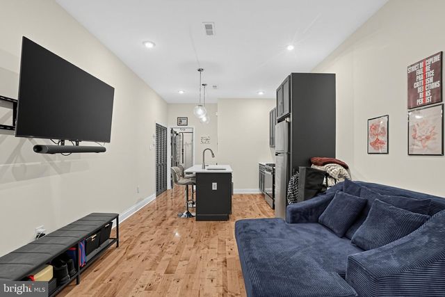 5221 WALNUT ST, Philadelphia, PA 19139