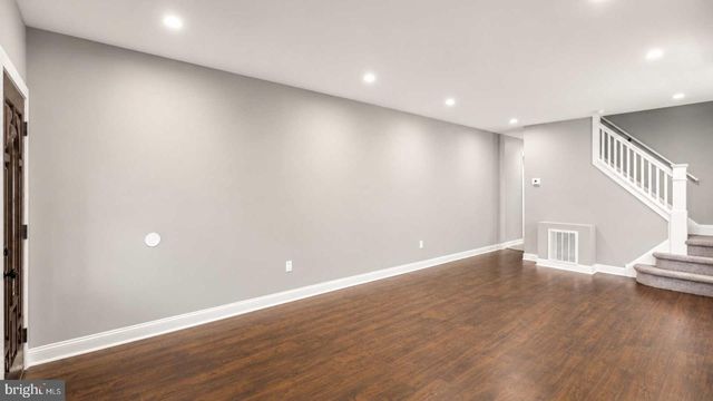 209 WOODLAWN AVE, Hamilton, NJ 08609