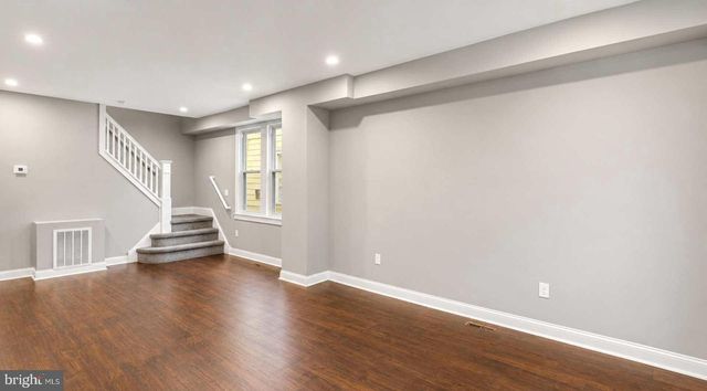 209 WOODLAWN AVE, Hamilton, NJ 08609