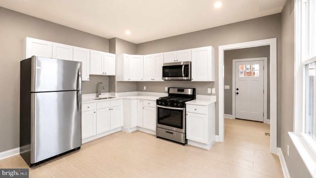 209 WOODLAWN AVE, Hamilton, NJ 08609