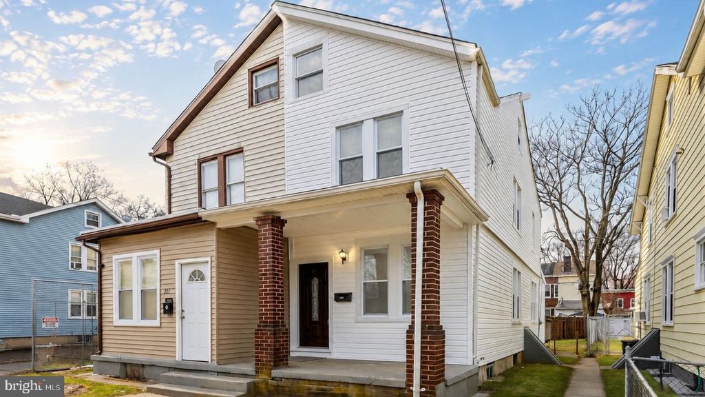 209 WOODLAWN AVE, Hamilton, NJ 08609