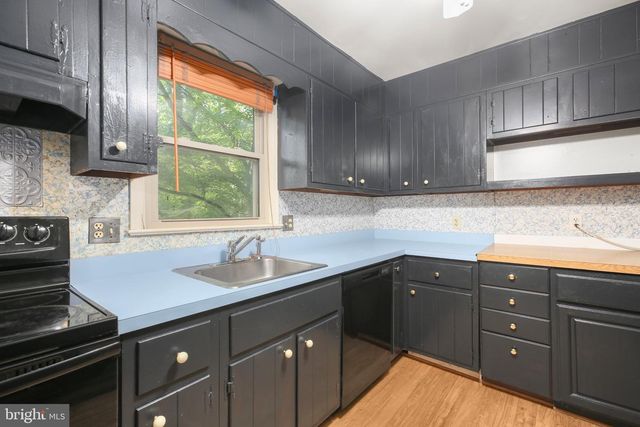 207 WILDERNESS LN, Fredericksburg, VA 22401