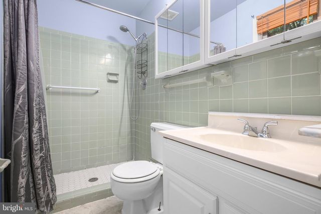 207 WILDERNESS LN, Fredericksburg, VA 22401