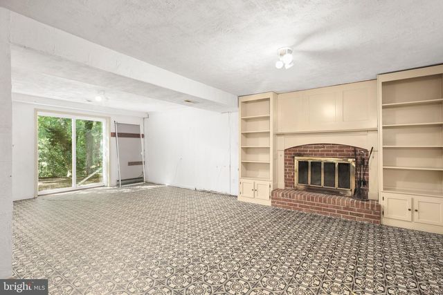 207 WILDERNESS LN, Fredericksburg, VA 22401