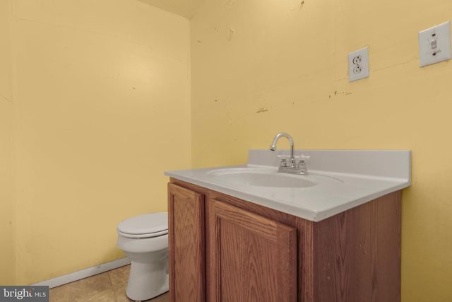 207 WILDERNESS LN, Fredericksburg, VA 22401