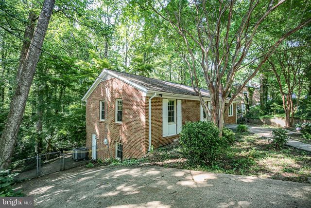 207 WILDERNESS LN, Fredericksburg, VA 22401