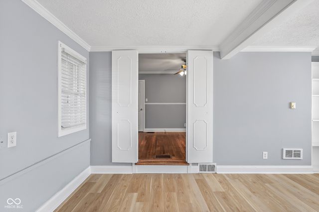 1902 14th Street, Columbus, IN 47201
