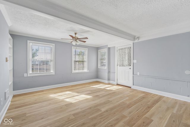 1902 14th Street, Columbus, IN 47201