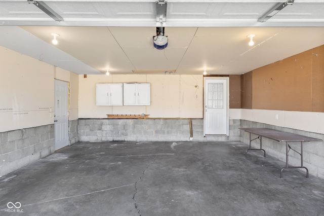 1902 14th Street, Columbus, IN 47201