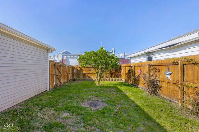 1902 14th Street, Columbus, IN 47201