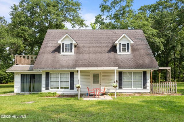 4967 E Nc 24 Highway, Beulaville, NC 28518