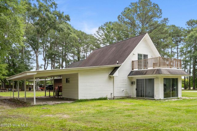 4967 E Nc 24 Highway, Beulaville, NC 28518