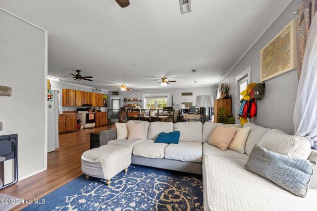4967 E Nc 24 Highway, Beulaville, NC 28518